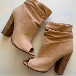 Chinese Laundry Kristen Cavallari scrunch peep toe heeled bootie size 7.5